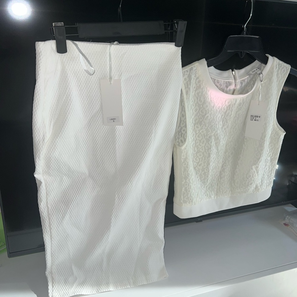 White lace Lucy & Co Size S skirt set